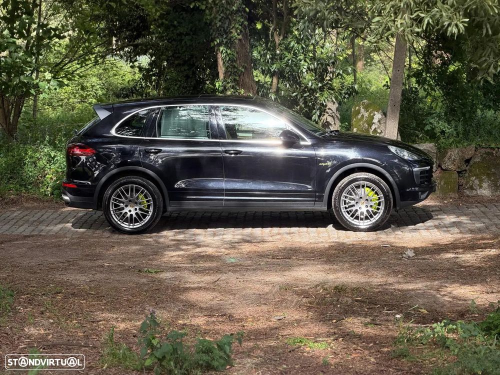 Porsche Cayenne S E-Hybrid Platinum Edition - 9
