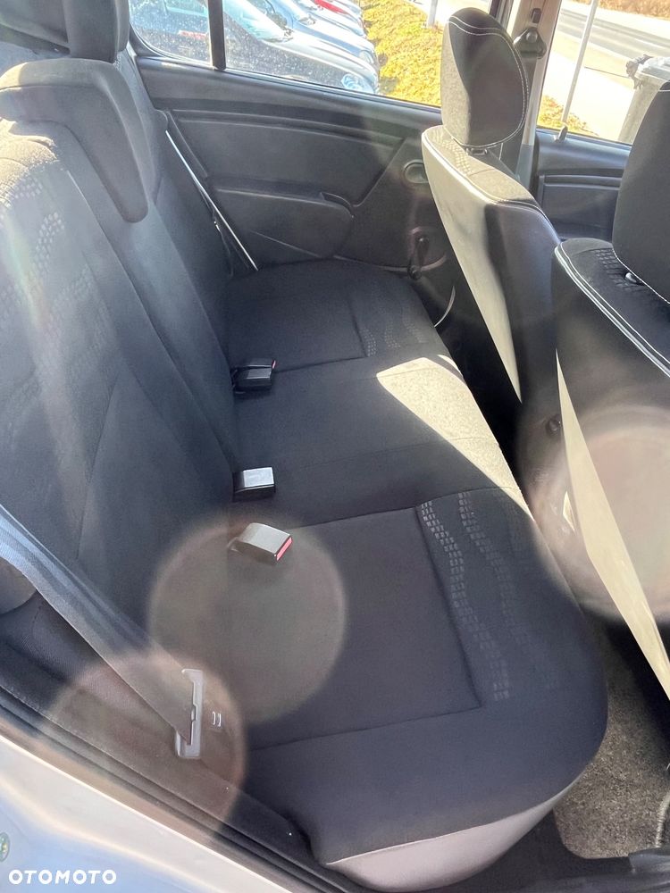 Dacia Sandero 1.6 MPI Stepway - 24