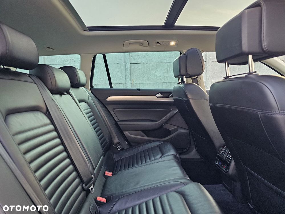 Volkswagen Passat - 28