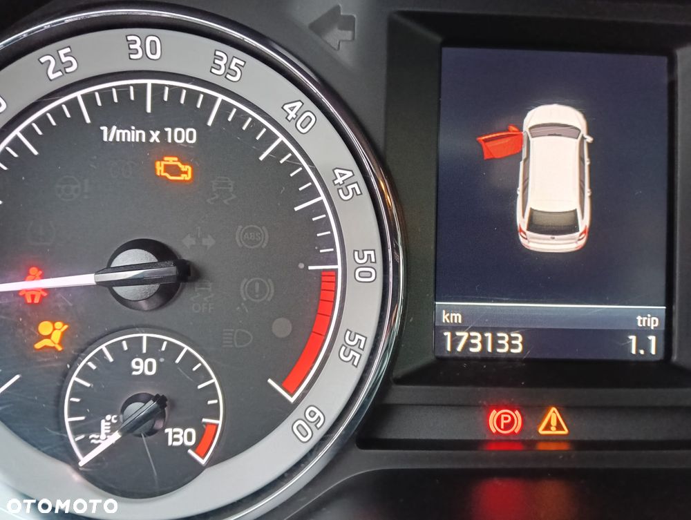 Skoda Octavia 1.6 TDI Premium Edition - 4