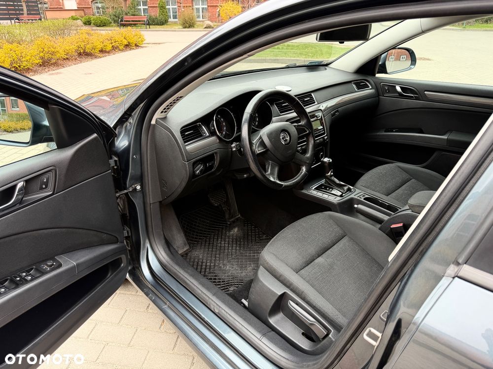 Skoda Superb 2.0 TDI 4x4 Ambition DSG - 5