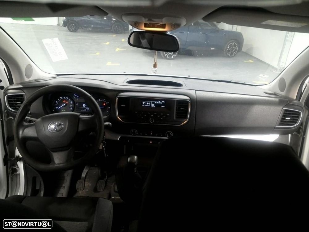 Toyota Proace Verso 1.5 D-4D L1 1.0T Comfort 9L - 7