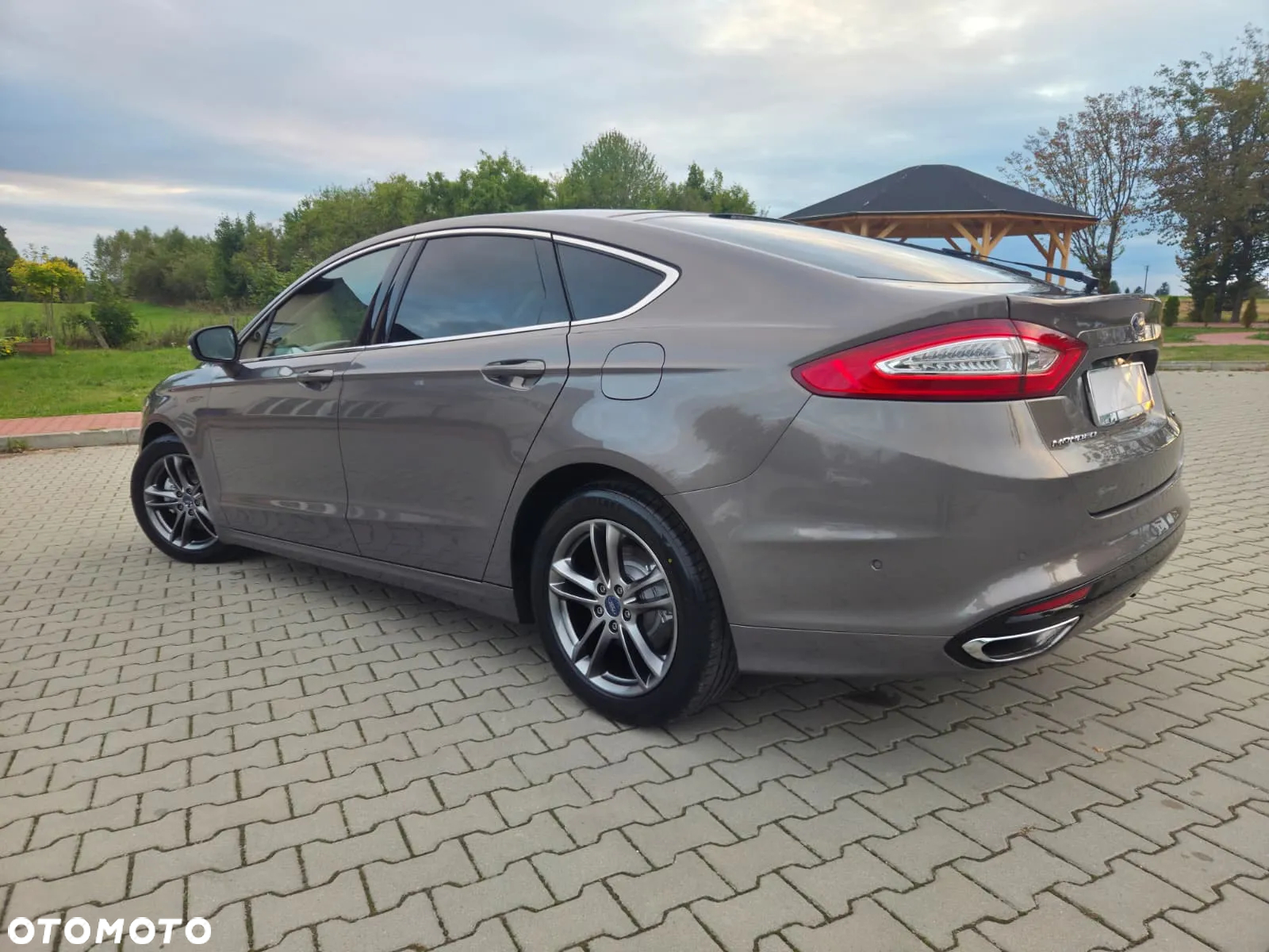 Ford Mondeo 2.0 EcoBoost Titanium - 9