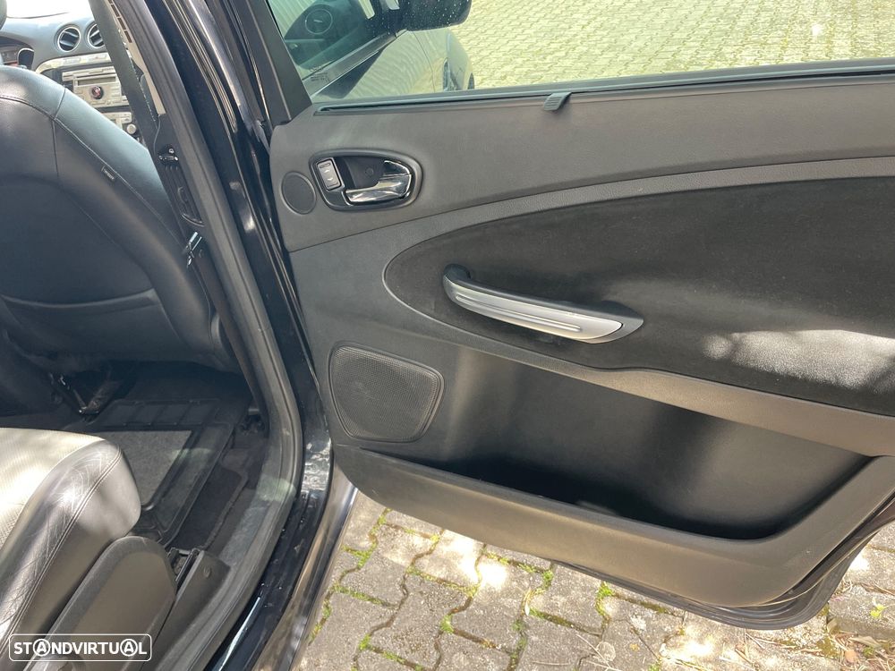 Ford S-Max 1.8 TDCi Titanium 7L - 20