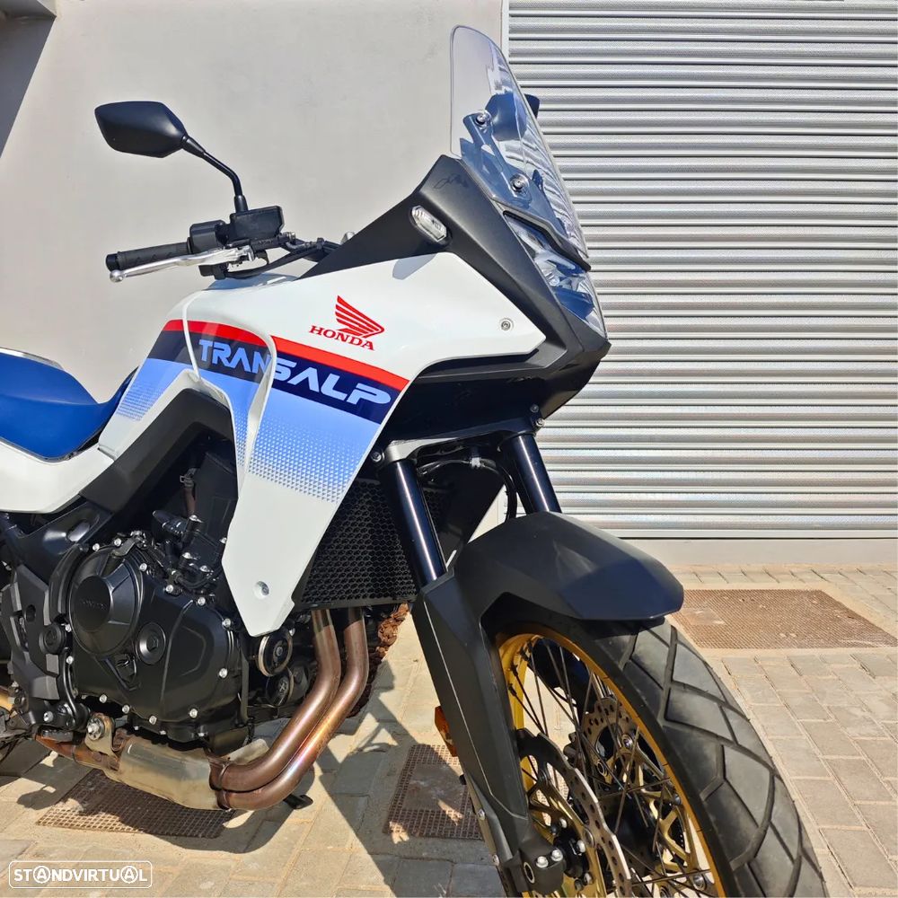 Honda Transalp 750 - 2