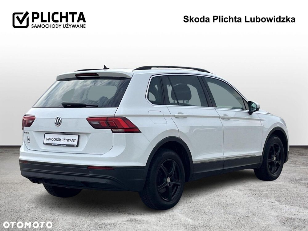 Volkswagen Tiguan - 5