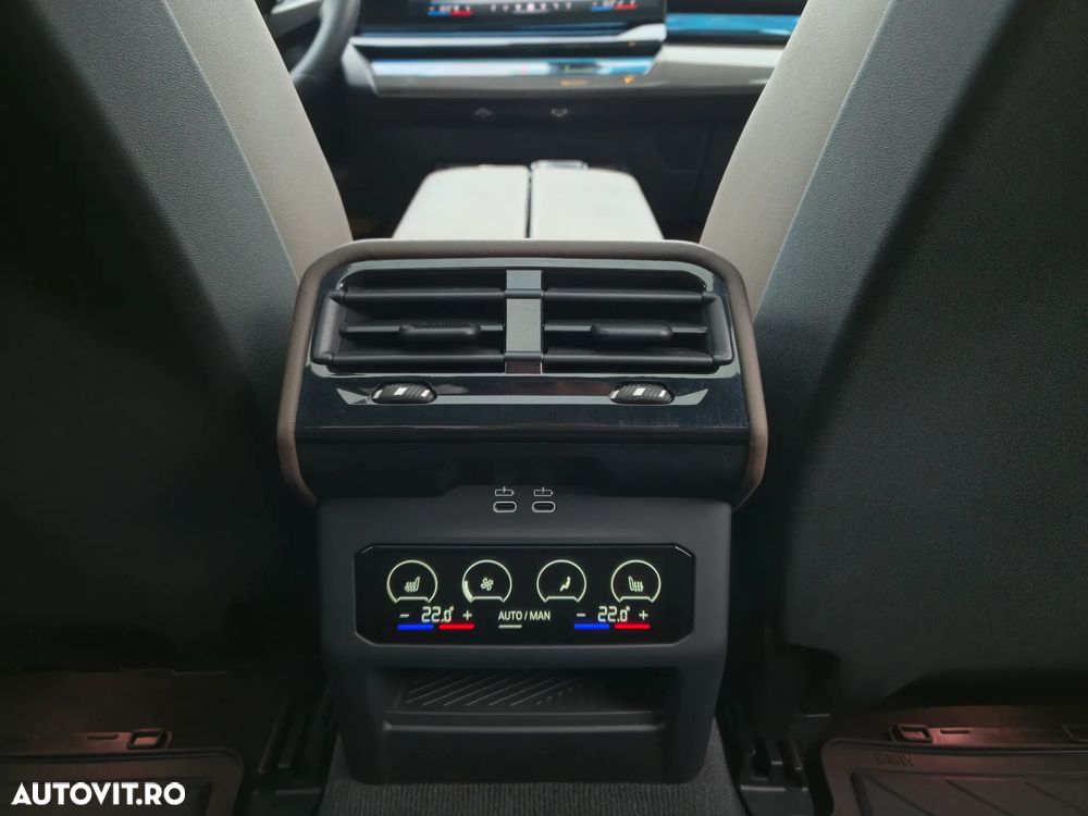 BMW Seria 5 520i Aut. M Sport Edition - 26