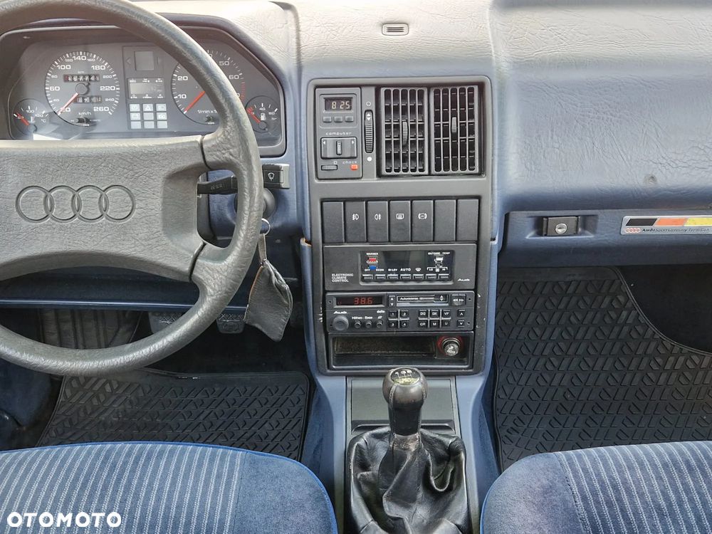 Audi 200 2.2 Turbo - 23