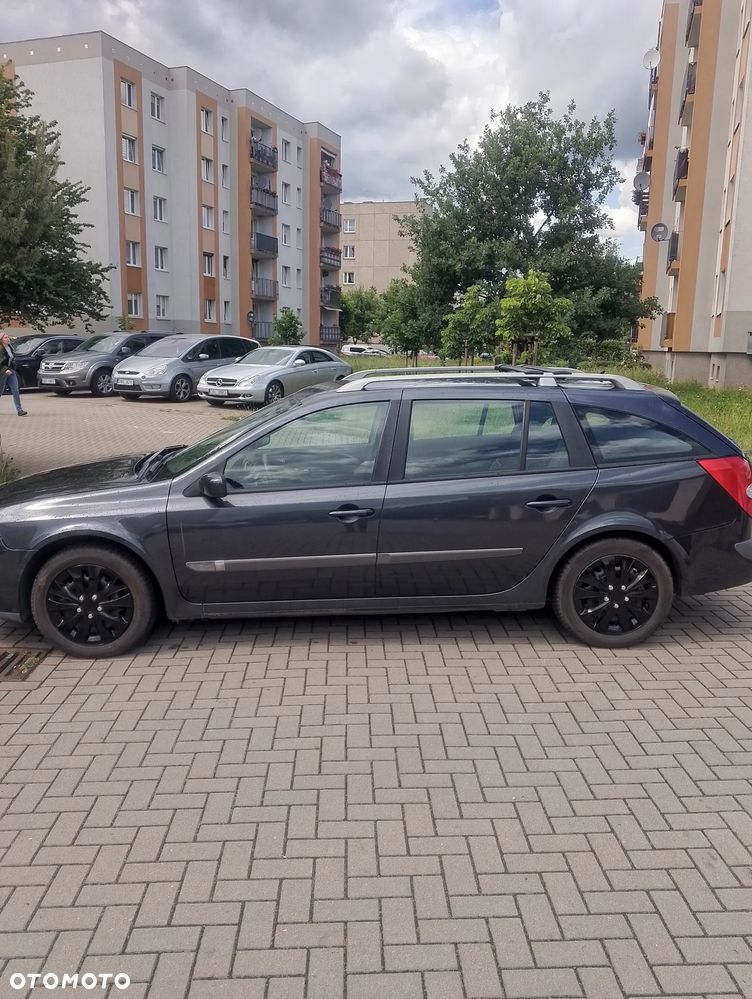 Renault Laguna 1.9 dCi Authentique - 4