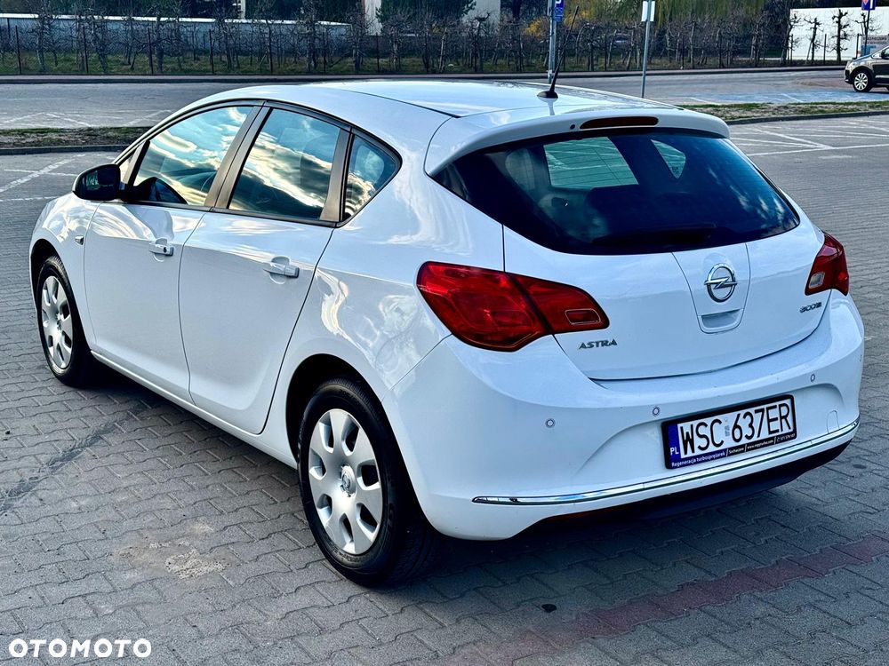Opel Astra 1.4 Fun - 4