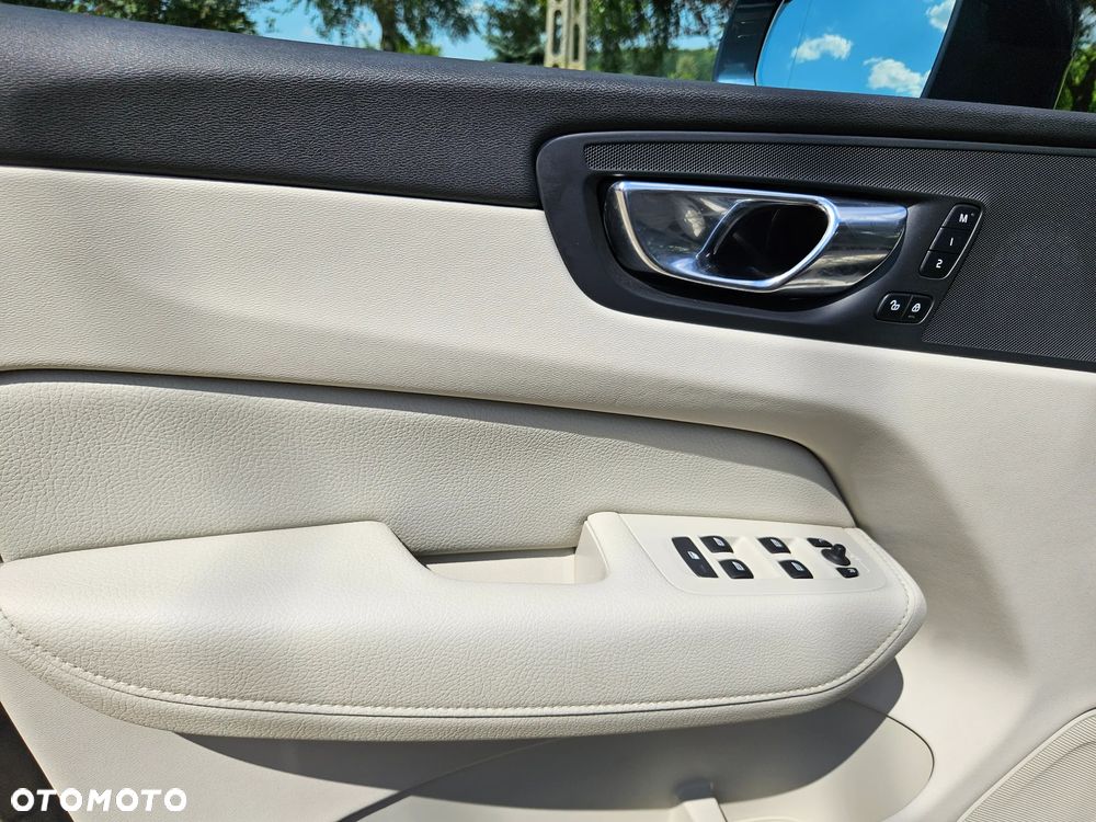 Volvo XC 60 D3 SCR Inscription - 13