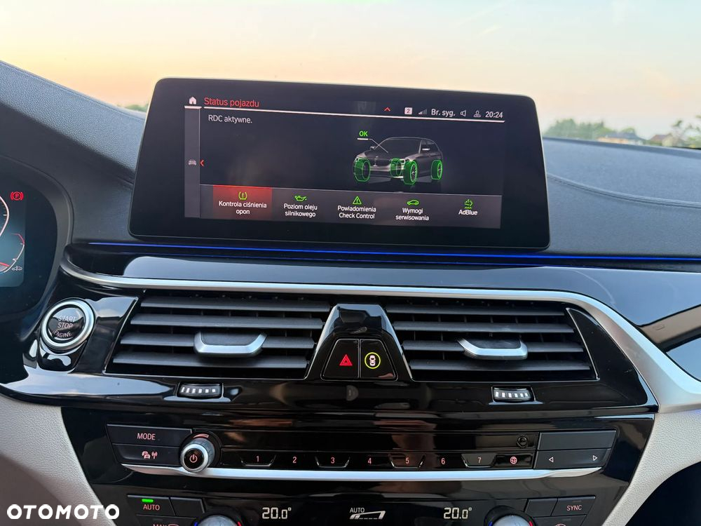 BMW Seria 5 520d Luxury Line - 26
