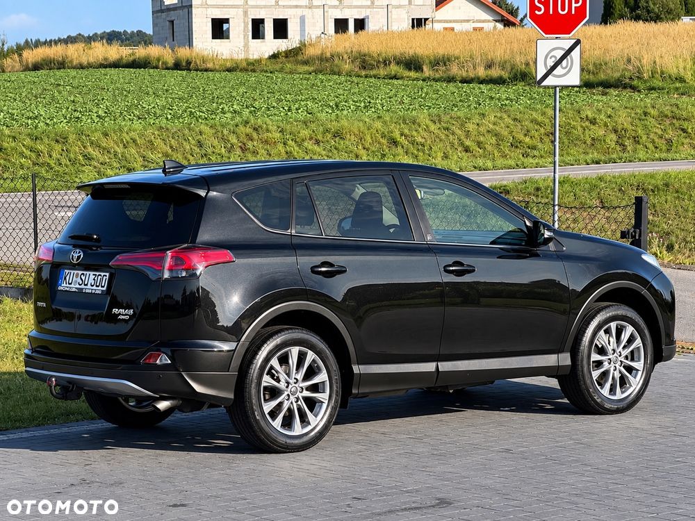 Toyota RAV4 2.0 4x4 Start&Stop Team Deutschland - 12