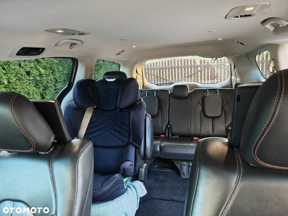 Chrysler Pacifica - 5