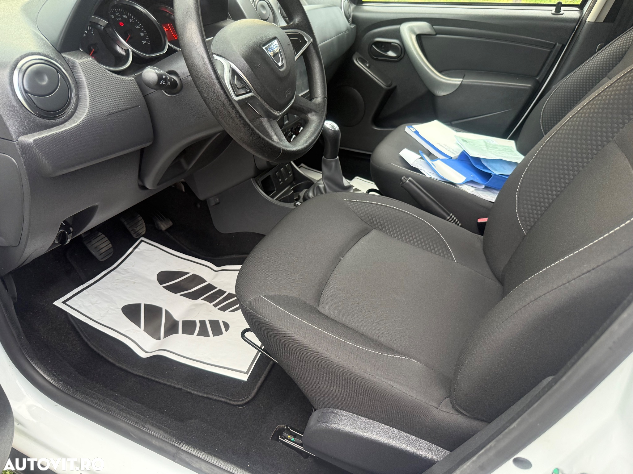 Dacia Duster SCe 115 2WD Essential - 21