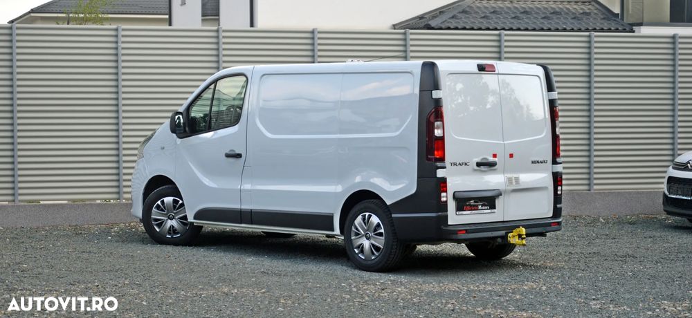 Renault Trafic - 13