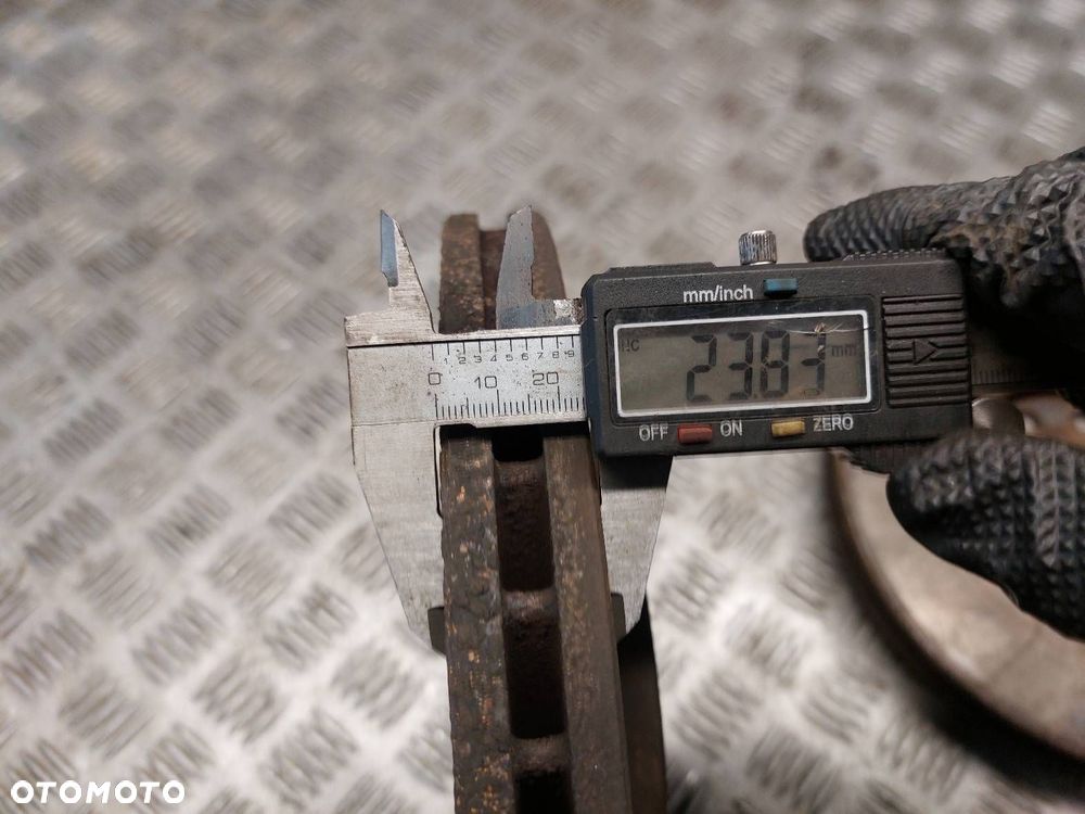 TARCZE HAMULCOWE PRZÓD + KLOCKI + ZACISK OPEL ASTRA H 1.6 16V - 8