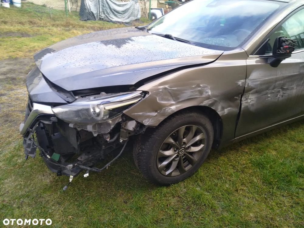 Mazda 3 SKYACTIV-G 120 Automatik Center-Line - 4