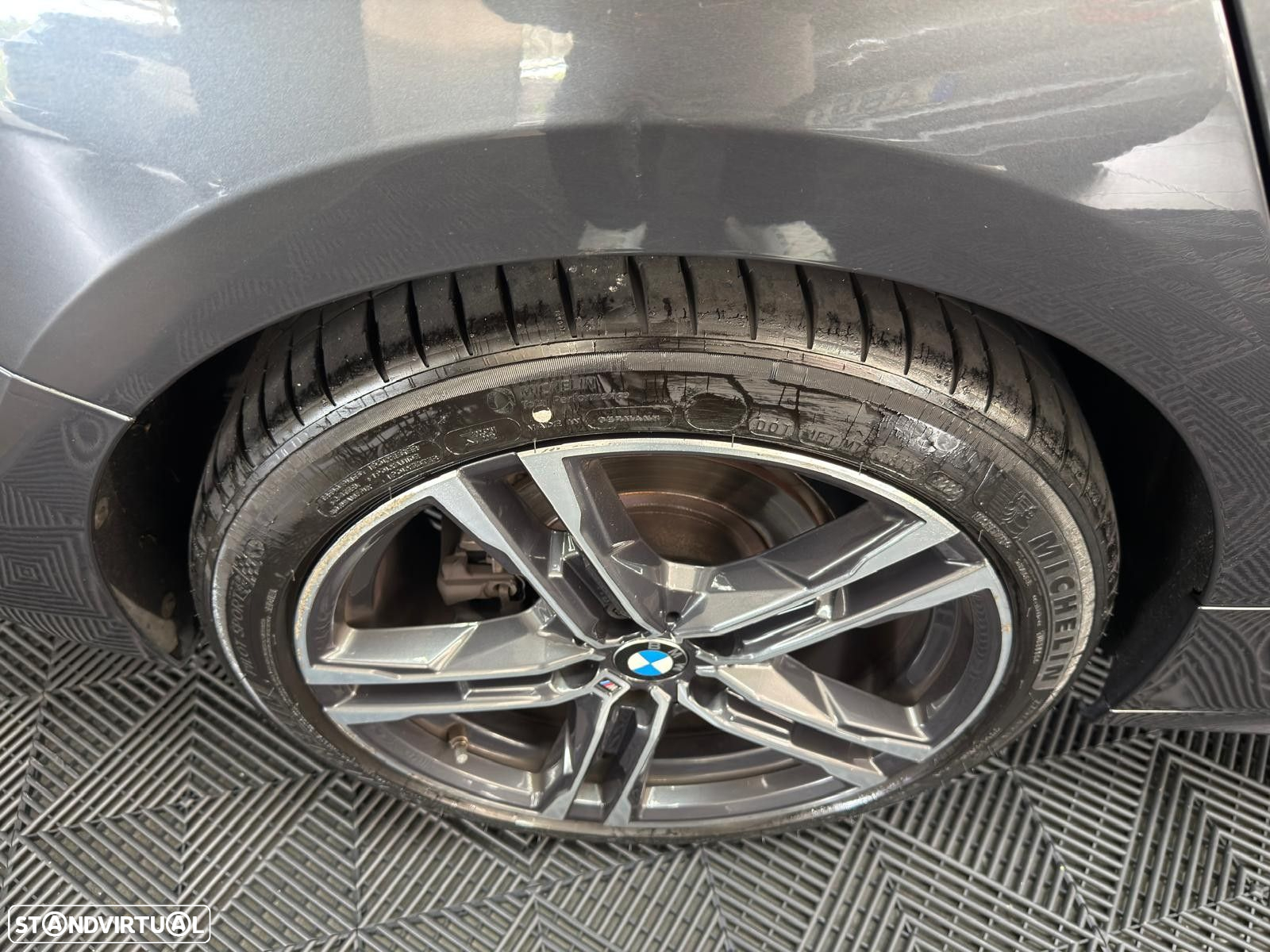 BMW 116 d Pack Desportivo M Auto - 23