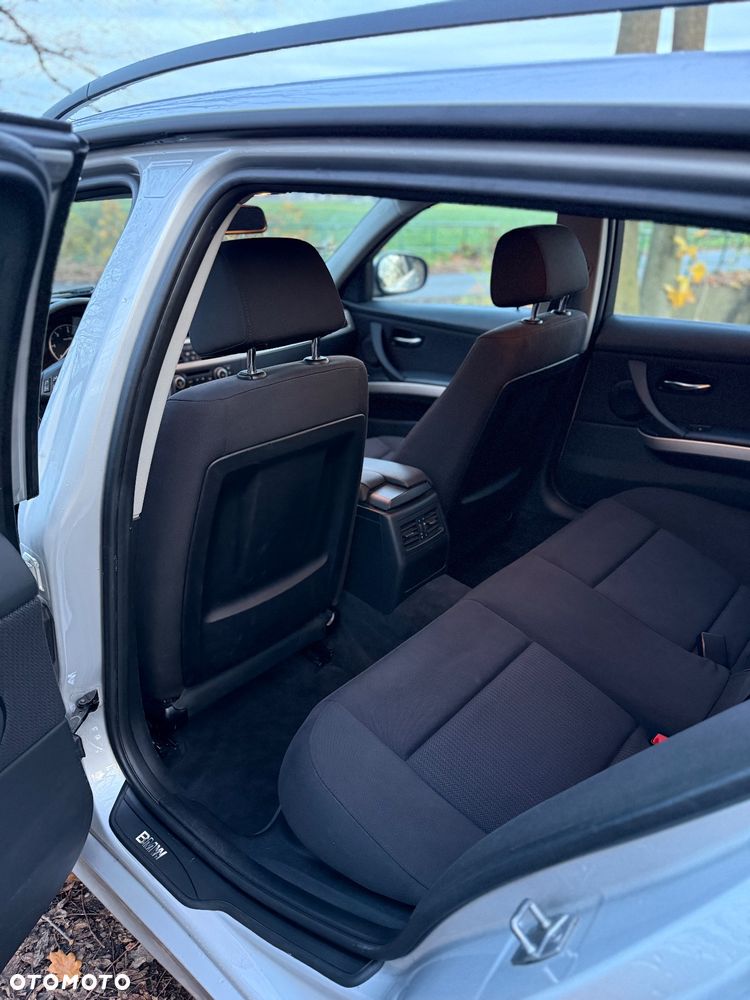 BMW Seria 3 318d - 7