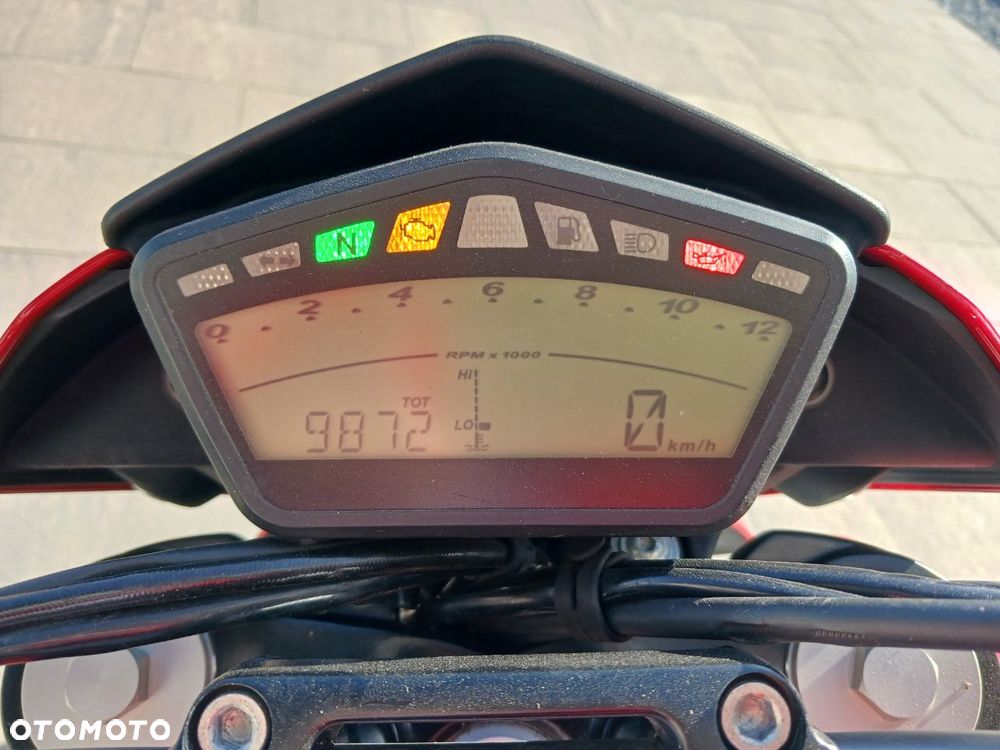 Ducati Hypermotard - 11