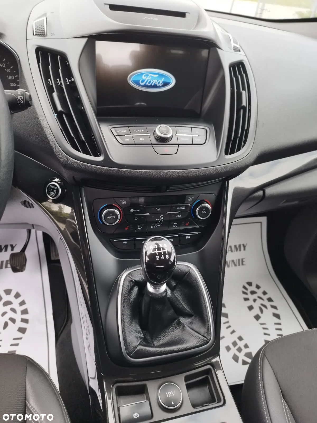 Ford Kuga 1.5 EcoBoost 2x4 Titanium - 27