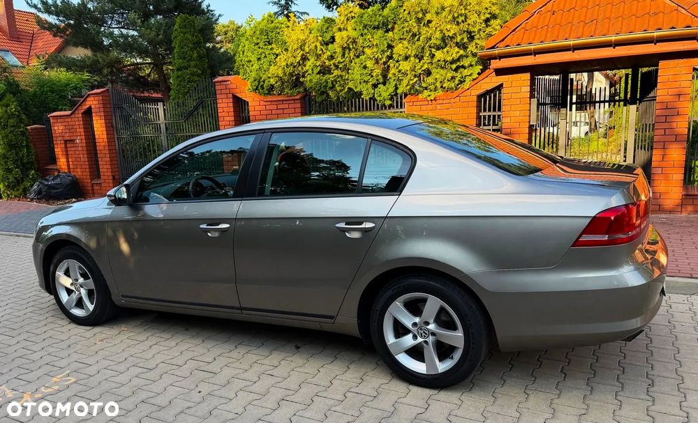Volkswagen Passat 1.4 TSI Perfectline - 23