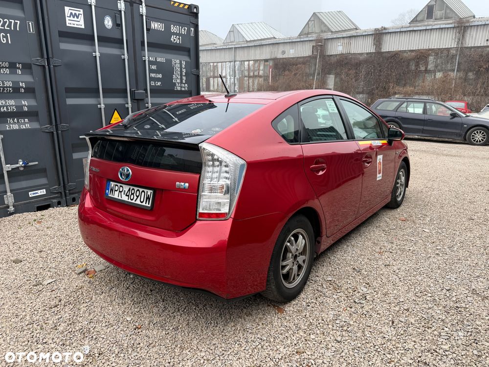 Toyota Prius - 5