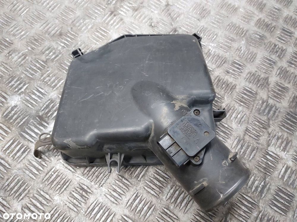 PRZEPŁYWOMIERZ LEXUS IS II 2.2 D 17700-26350 22204-30010 - 1