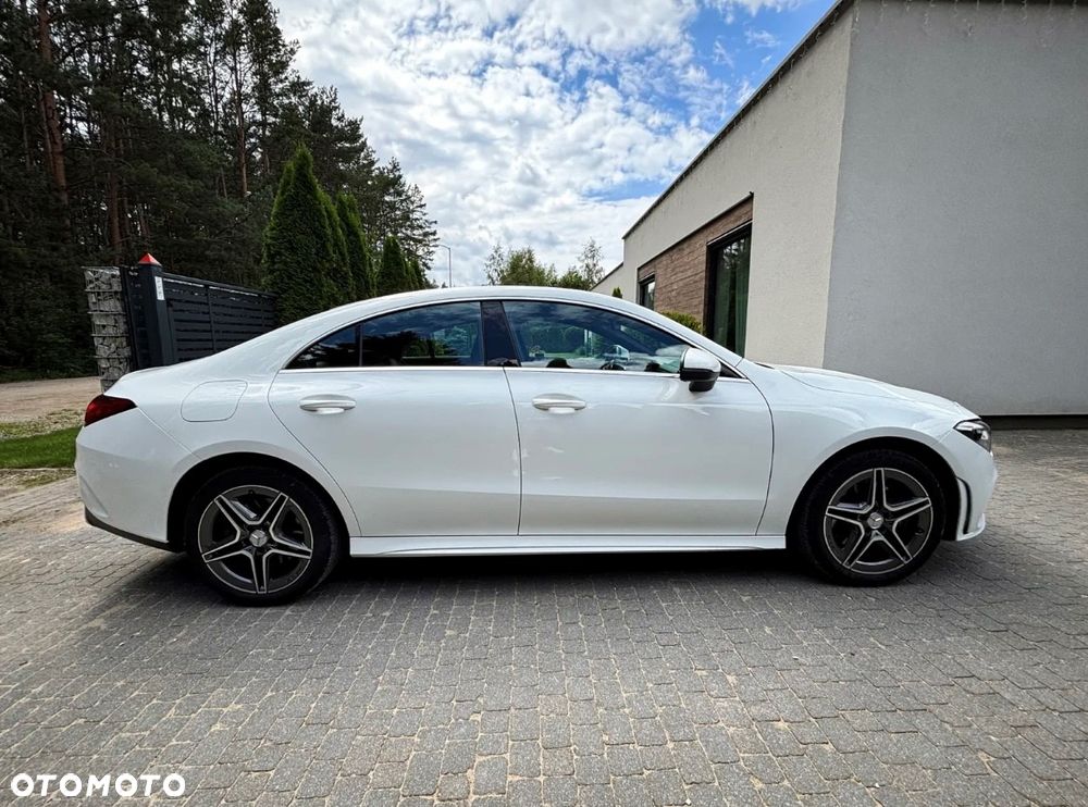 Mercedes-Benz CLA 250 E AMG Line 8G-DCT - 14
