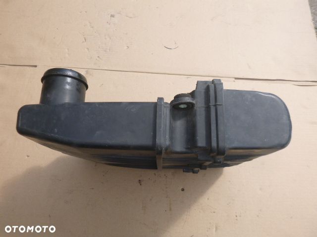OBUDOWA FILTRA POWIETRZA FIAT GRANDE PUNTO 1.2 1.4 51773400 - 12