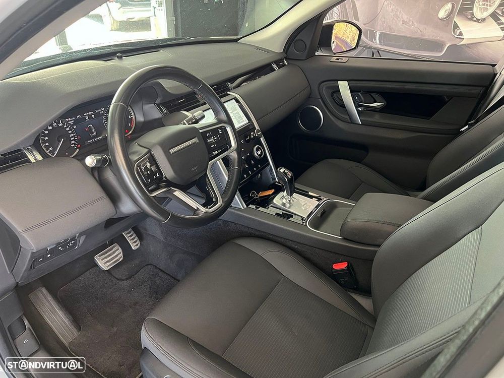 Land Rover Discovery Sport P300e Dynamic SE - 7