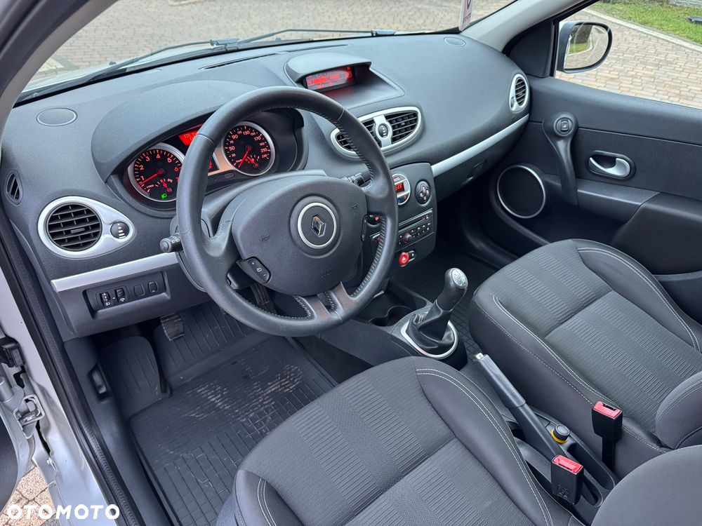 Renault Clio 1.2 TCE Authentique - 31