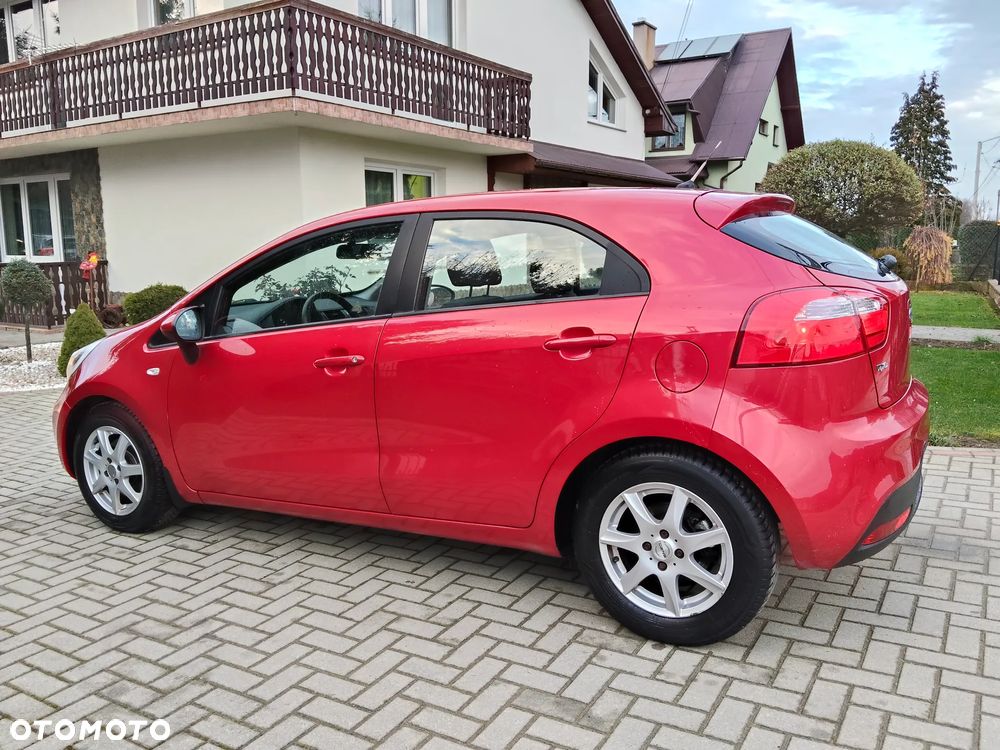 Kia Rio 1.2 Attract - 15