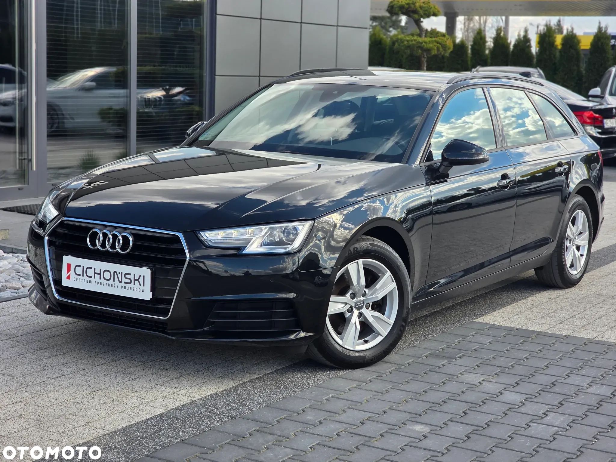 Audi A4 35 TDI Sport S tronic - 1