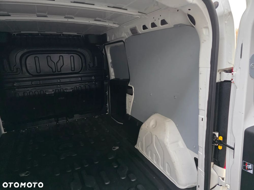 Fiat Doblo - 32