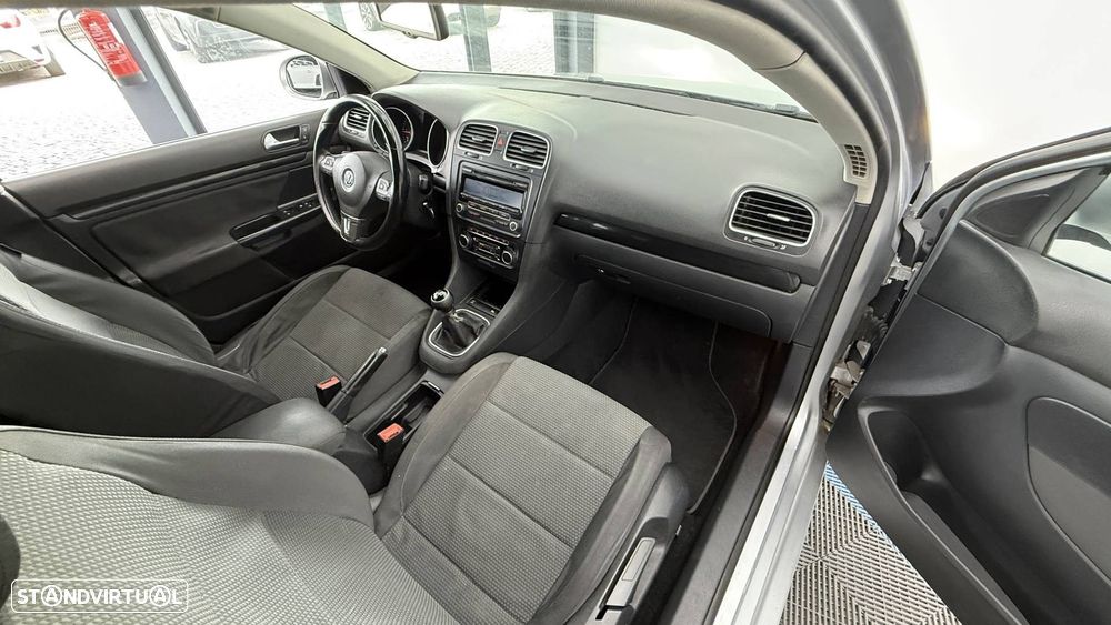 VW Golf Variant 1.6 TDi Confortline - 18