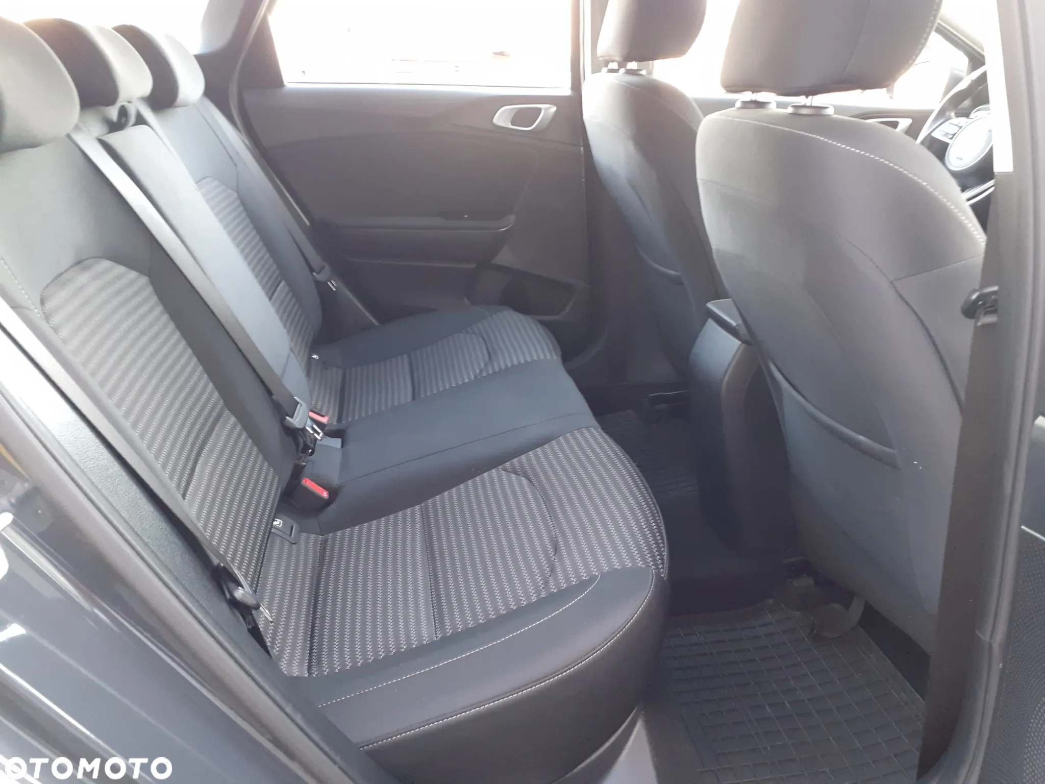 Kia Ceed - 23