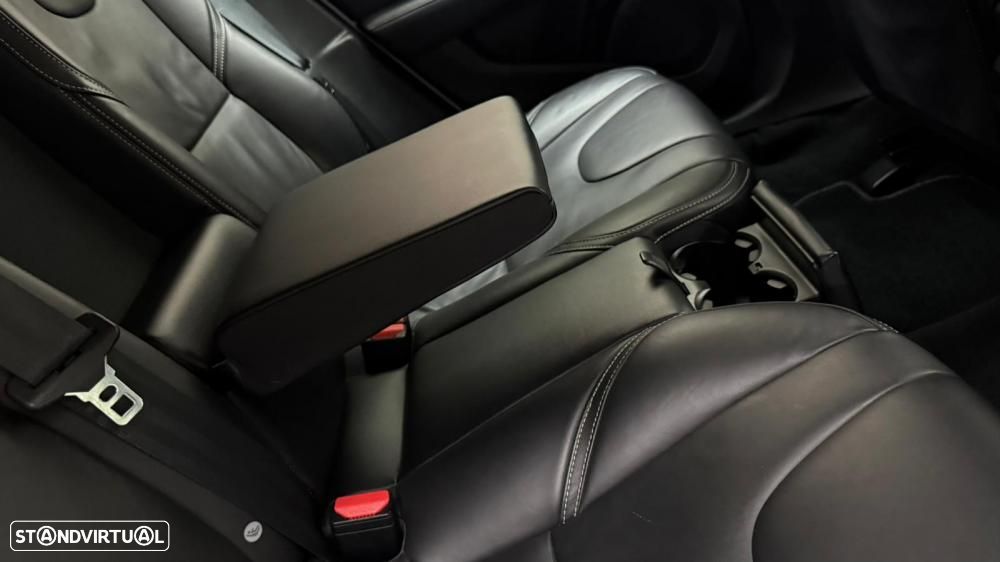 Volvo V40 2.0 D2 R-Design - 42