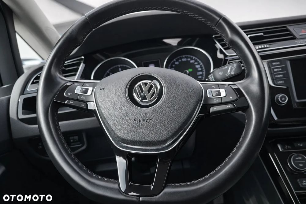 Volkswagen Touran 2.0 TDI SCR DSG Highline - 21