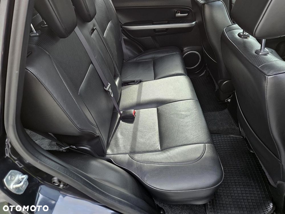 Suzuki Grand Vitara - 25