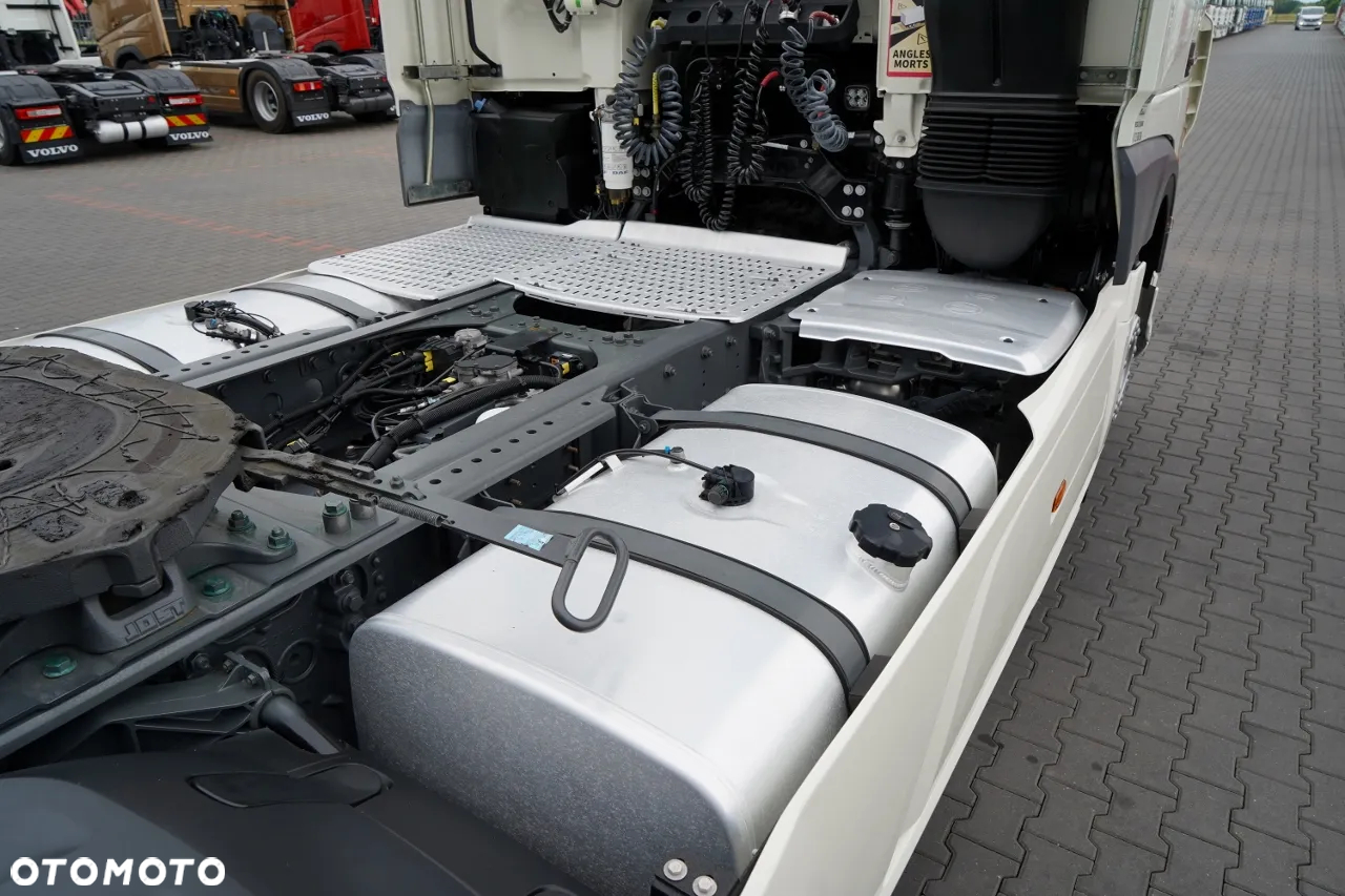 DAF XF 480 / SUPER SPACE CAB / KLIMA POSTOJOWA   / OPONY 100% / 290 TYS KM / PO ZŁOTYM KONTRAKCIE SERWISOWYM - 16