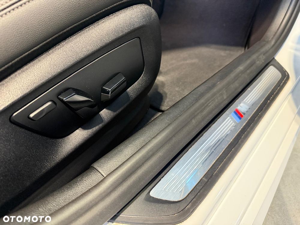 BMW Seria 5 520d MHEV M Sport sport - 14