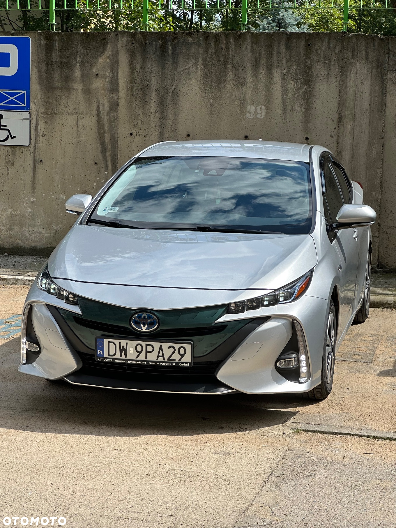 Toyota Prius 1.8 Hybrid Premium - 3