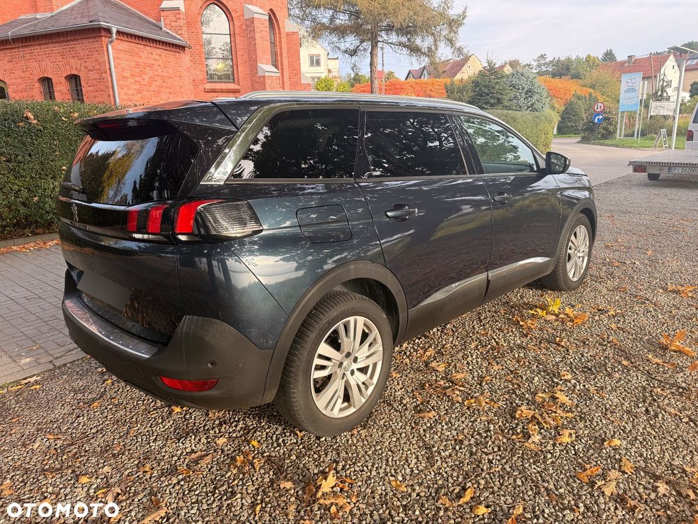 Peugeot 5008 - 11