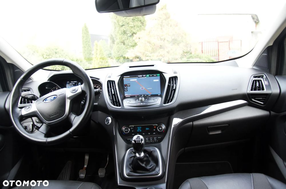 Ford Kuga 2.0 TDCi 2x4 Titanium - 31