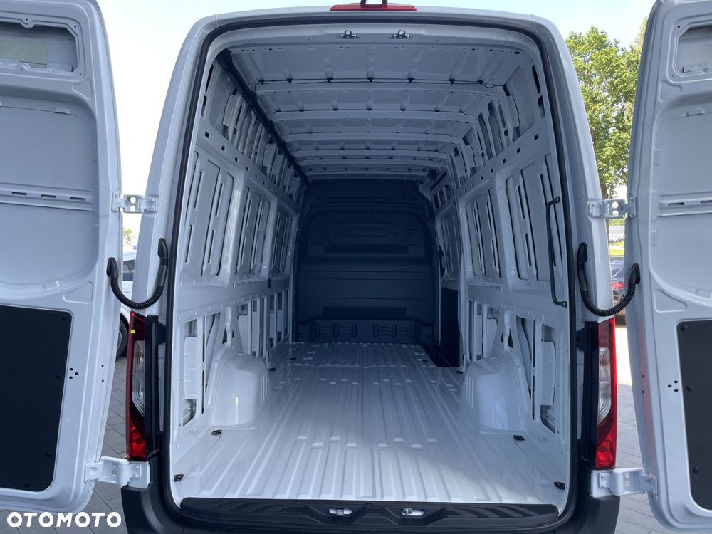 Mercedes-Benz Sprinter 317 CDI KA OM654 - 6