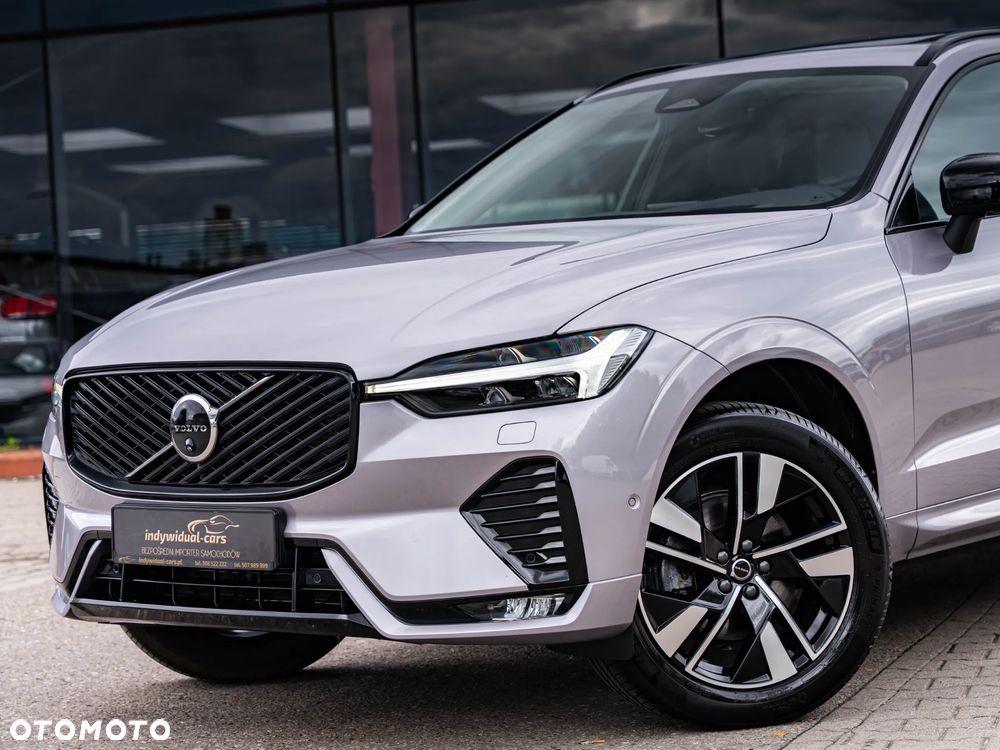 Volvo XC 60 B5 B AWD Plus Dark - 8