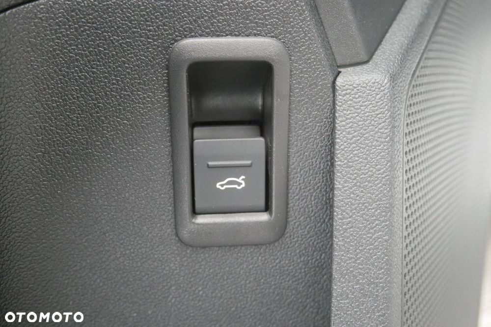 Audi A3 Sportback 2.0 TDI S tronic - 17