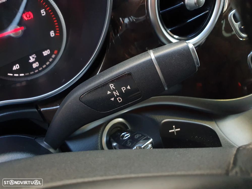 Mercedes-Benz V 250 d Longo Avantgarde - 19